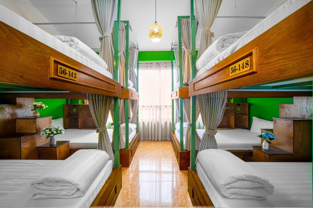 Little Charm Hanoi Hostel Exterior photo