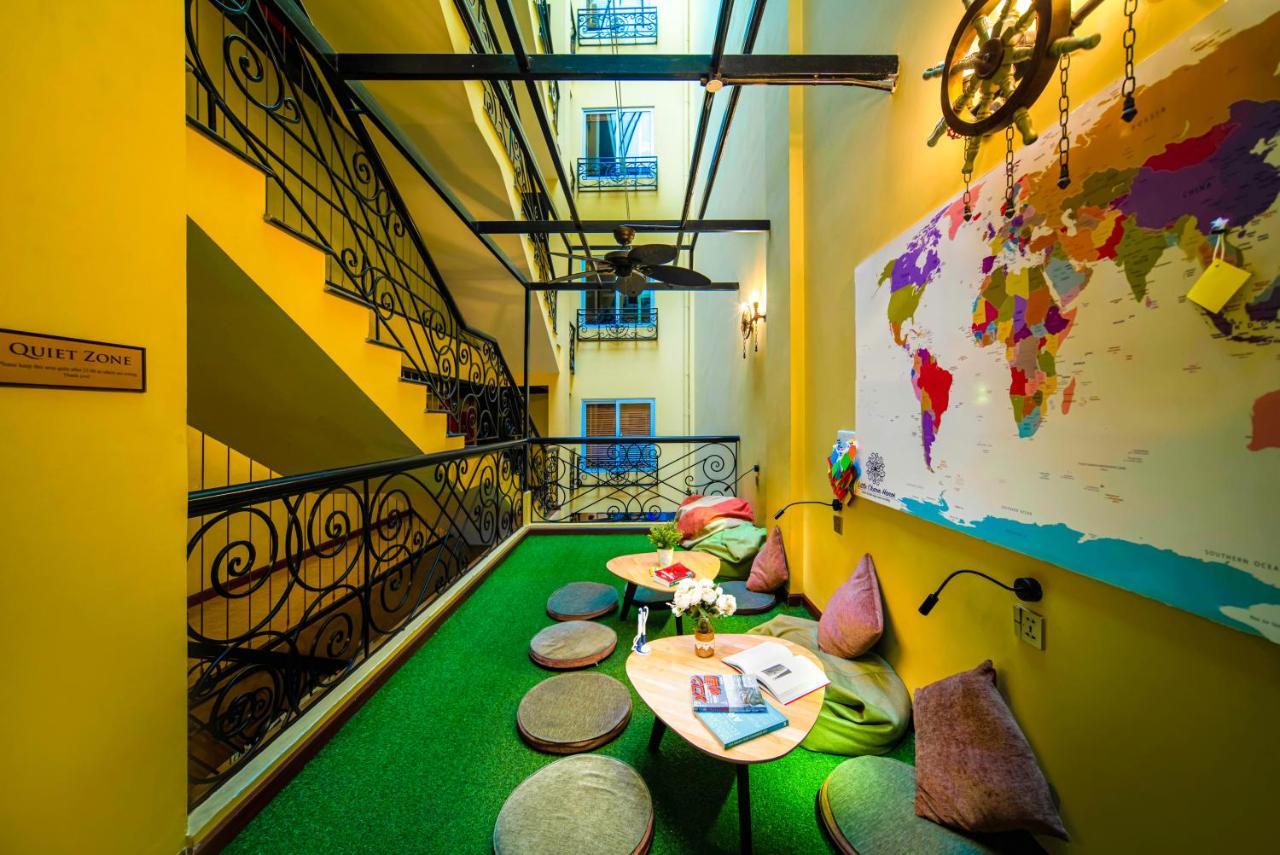 Little Charm Hanoi Hostel Exterior photo